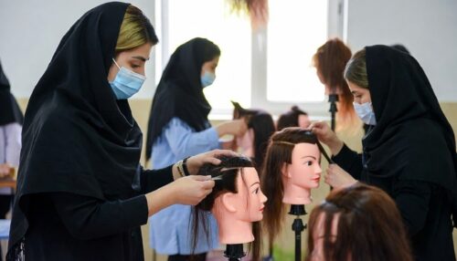 آموزش کوتاهی مو زنانه در اصفهان